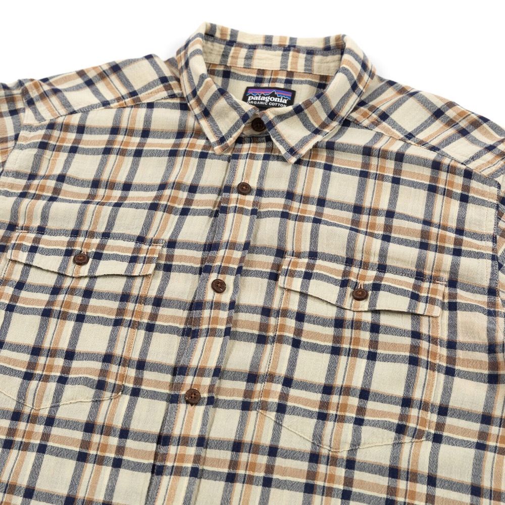 Patagonia Organic Cotton Men's Long Sleeve Button Up Shirt (M) Plaid Lightweight